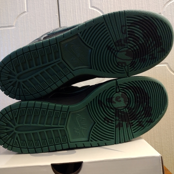 Nike Dunk SB Lows " There " Size 9.5 - Picture 10 of 13